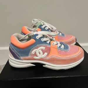Chanel sneakers size 36